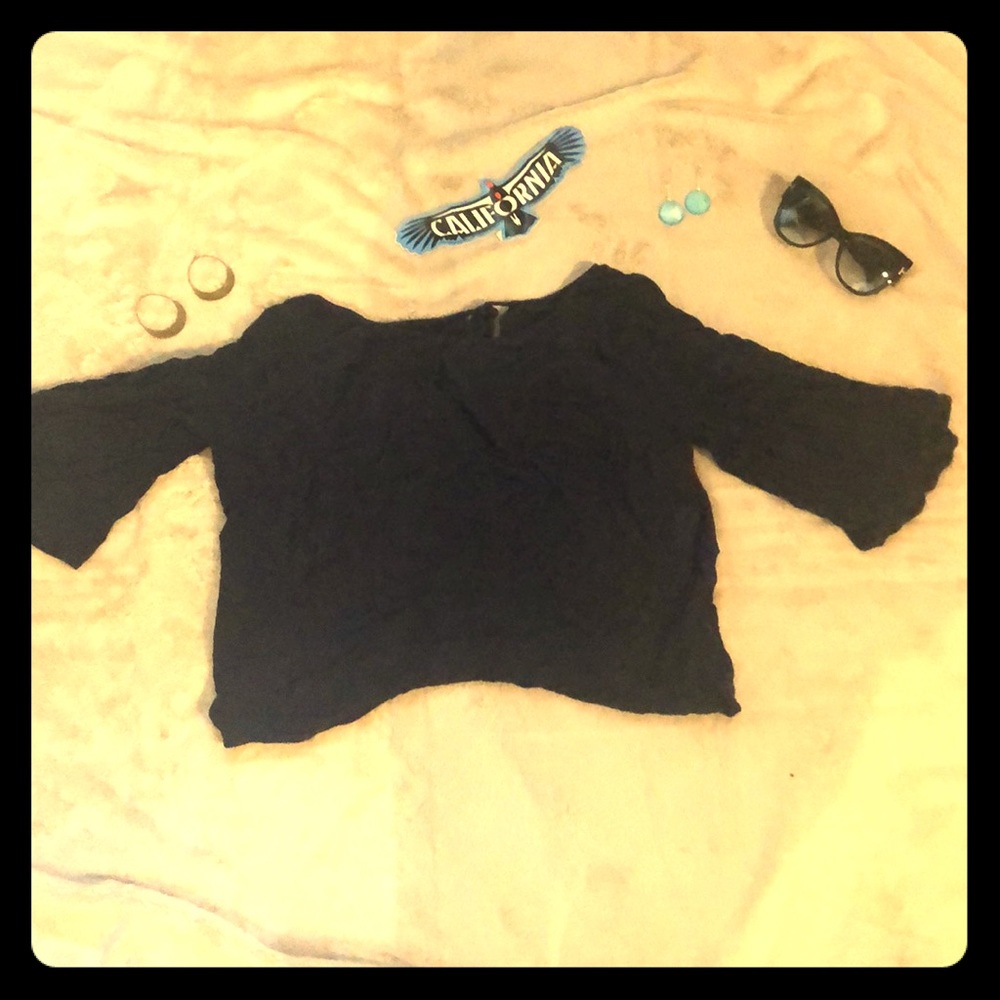 Navy blue light and dainty longed sleeved t-shirt
